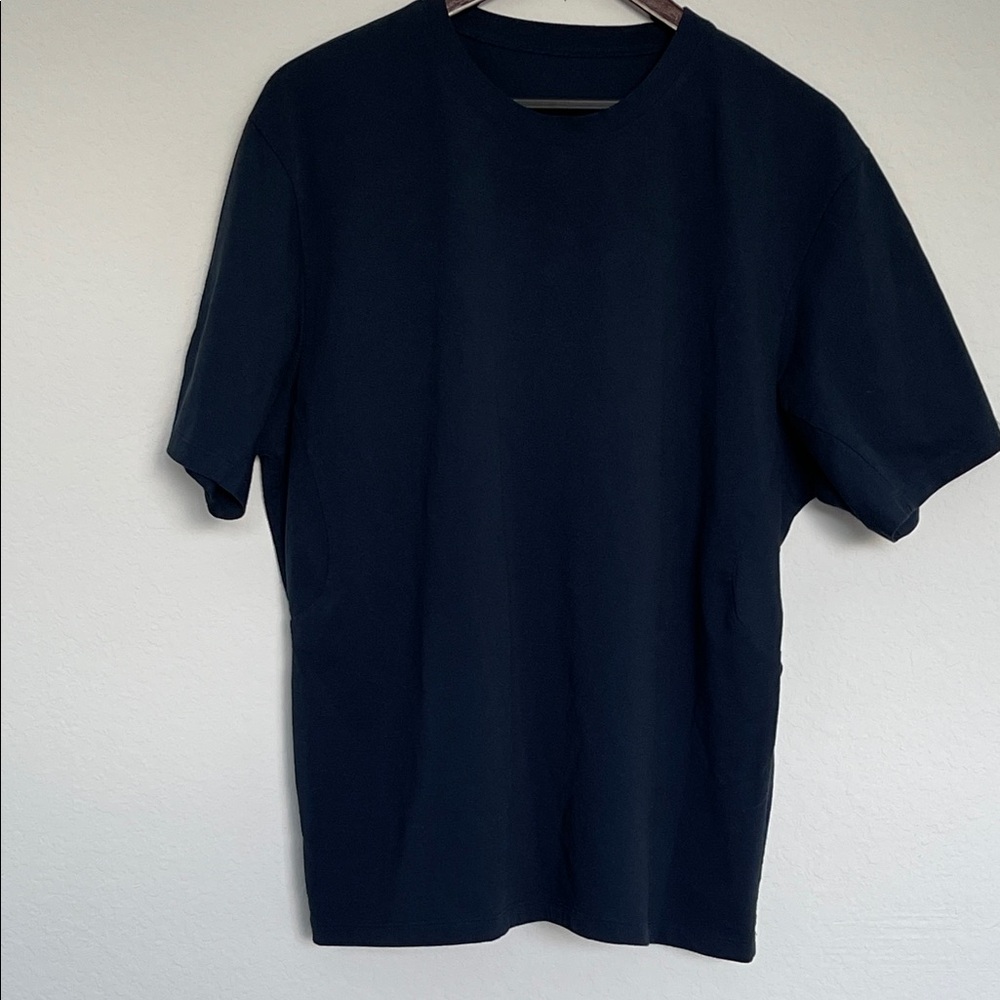Lululemon, used like new, Men’s Pique Oversized Fit T, navy blue, size large
